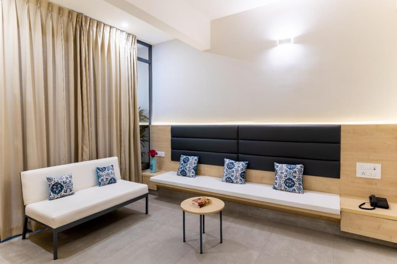 Iris Suites Bangalore Eksteriør bilde